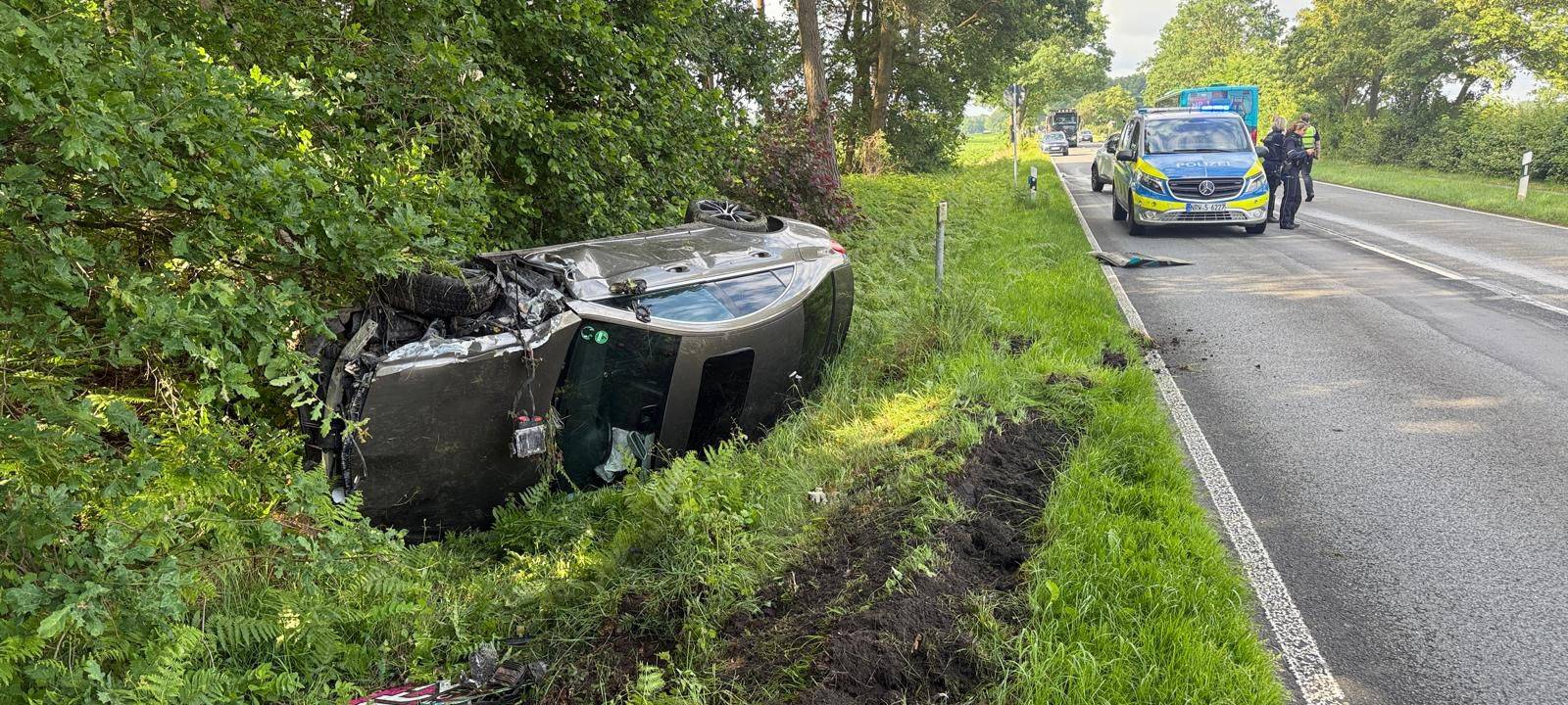 Schwerer Unfall in Dorsten: Fahrer flüchtete verletzt