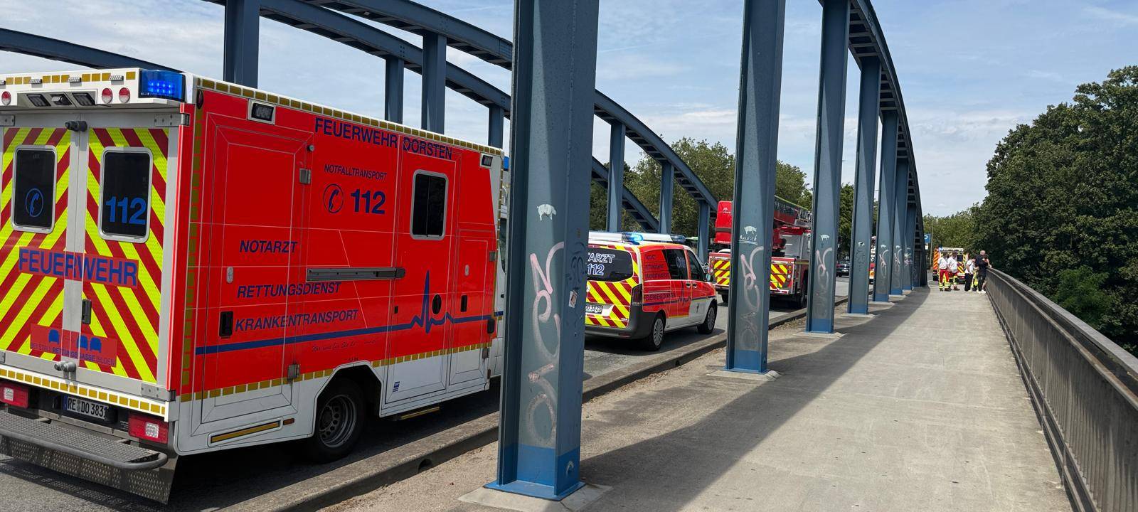 Dorsten: Passant springt in Kanal und rettet Mann