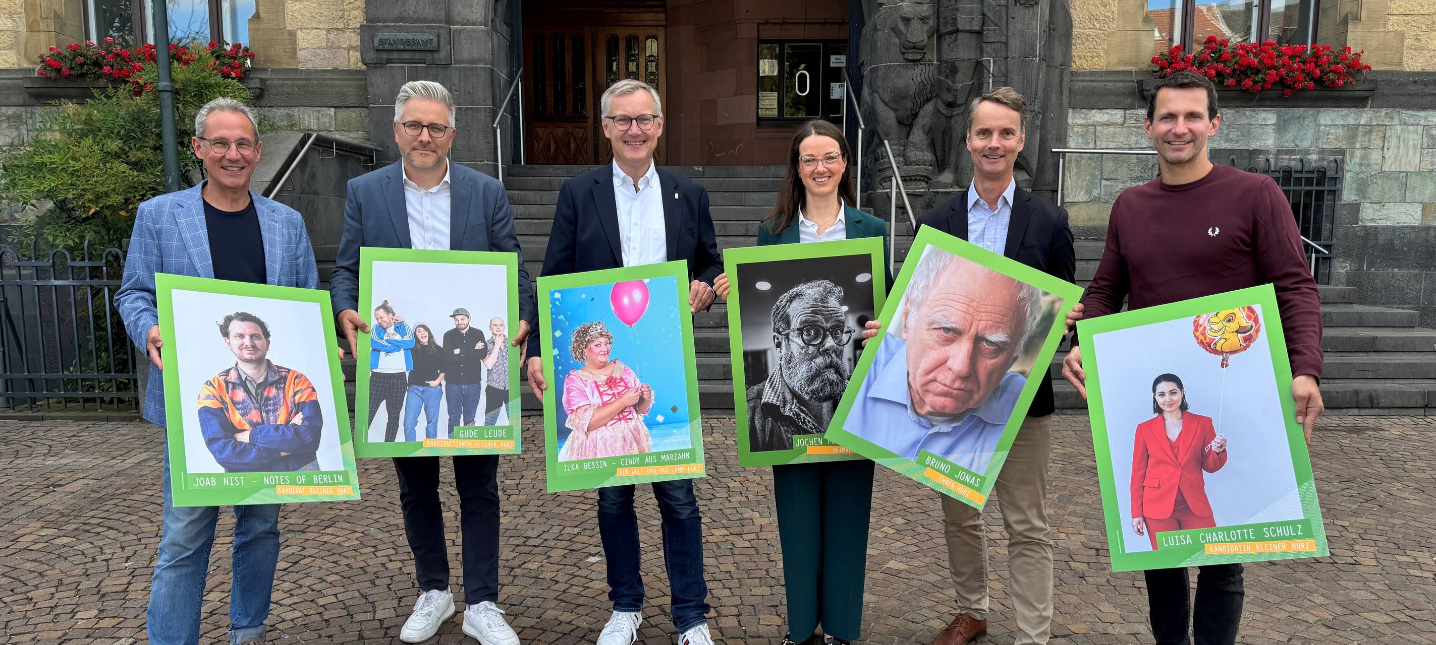 Die Gewinner des Recklinghäuser Hurz 2026 wurden vor dem Rathaus präsentiert